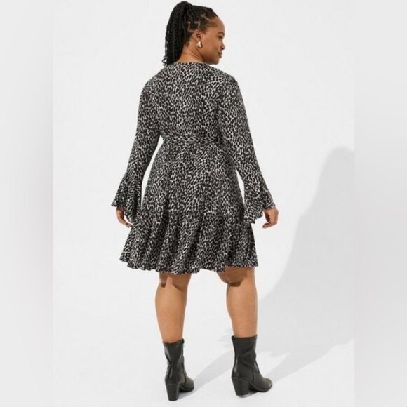 Torrid Mini Studio Knit Tiered Dress Animal Print Cheetah Size 3x NWT - Picture 3 of 6
